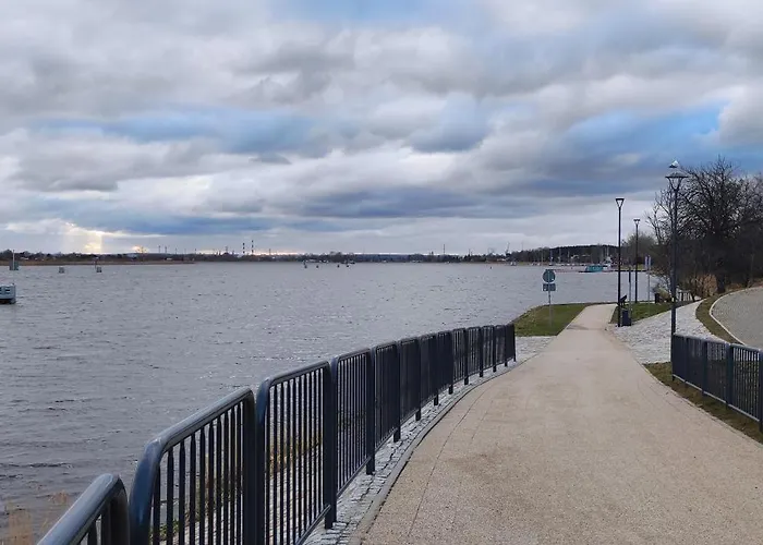 Wyspa Sobieszewska Sloneczna Przystan * גדנסק